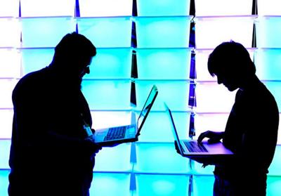 英特尔处理器漏洞影响数十亿电脑手机，你该如何应对？